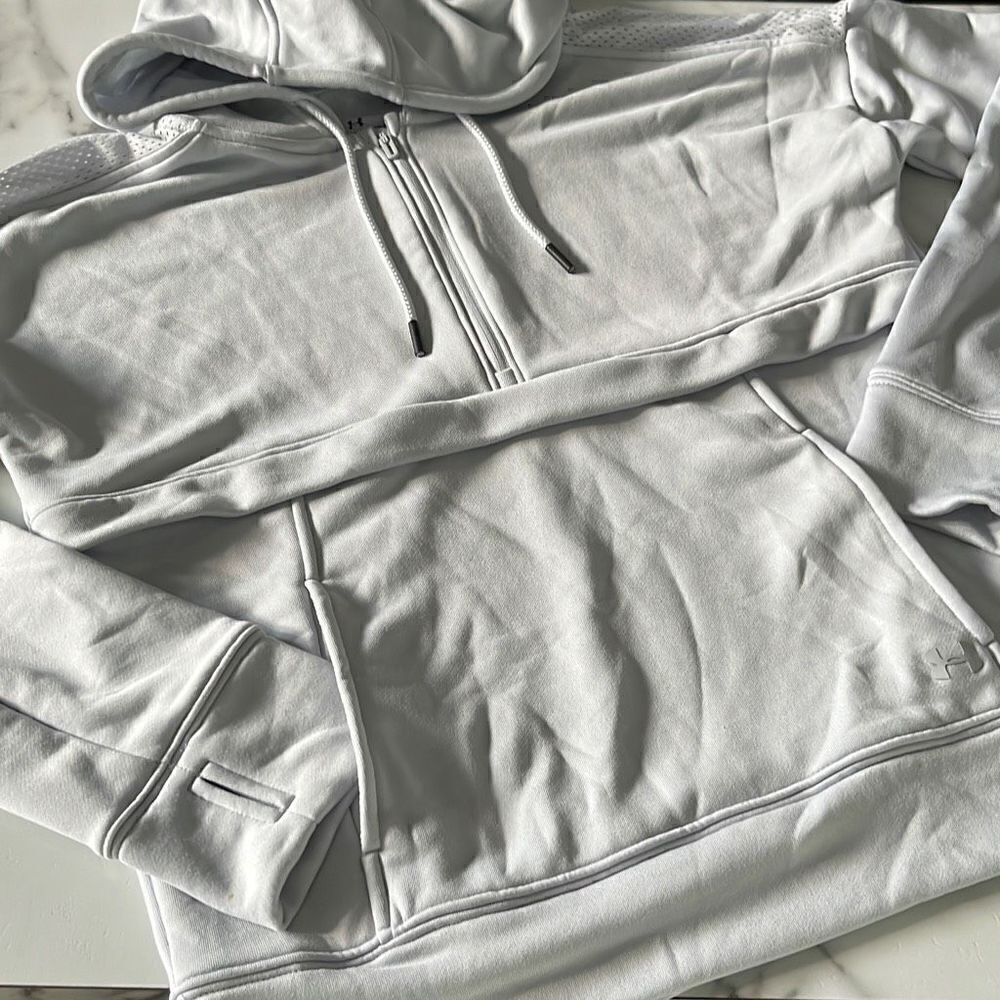 Under Armour Hooded Athletic Sweatshirt Sz. Small